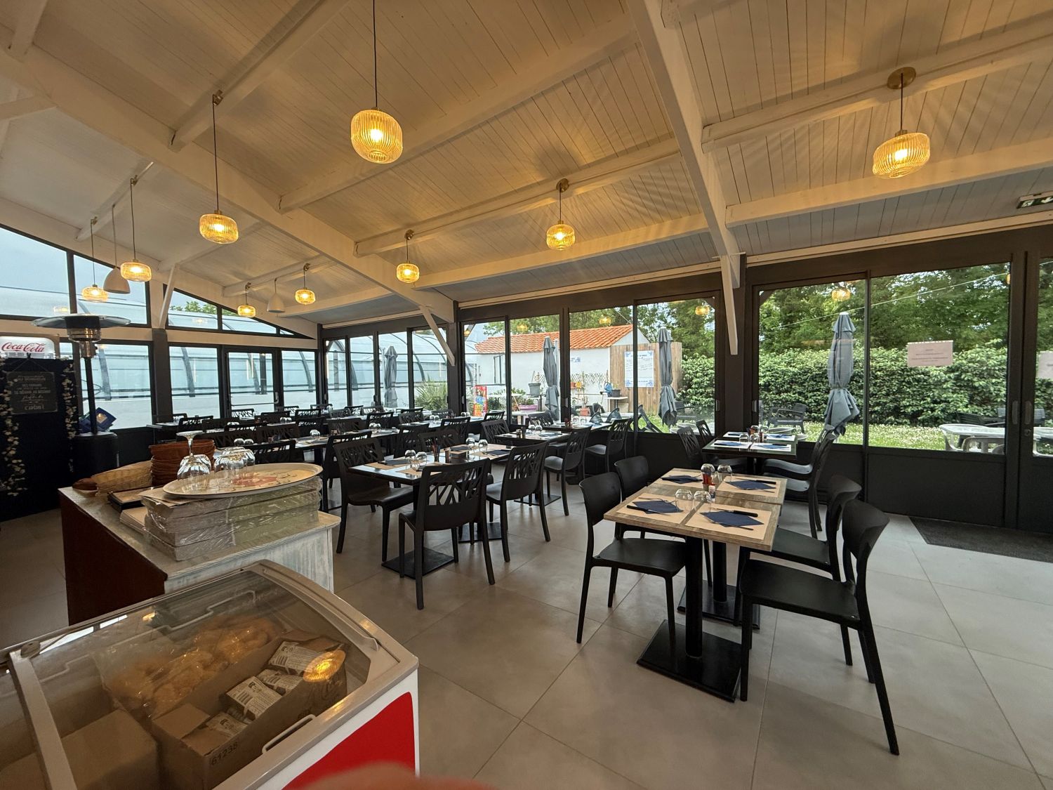 salle restaurant la cabane
